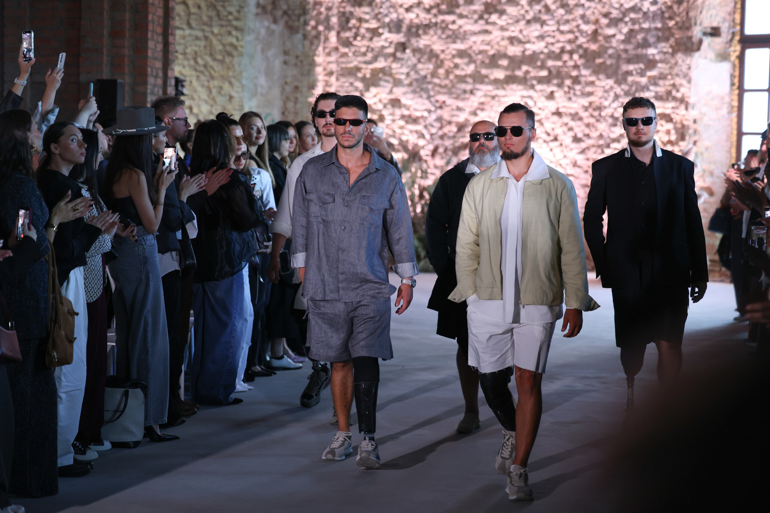 SIDLETSKIY представив «Сплетено природою»: адаптивний дизайн став частиною fashion-образу